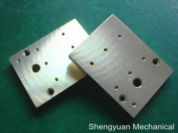 Heatsink Raf 65 алюминиевой точности CNC подвергая механической обработке/24 с желтой поверхностью Alodine 1200