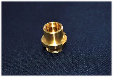 Non части покрынной меди золота установленной пробы повернутые, часть CNC подвергая механической обработке
